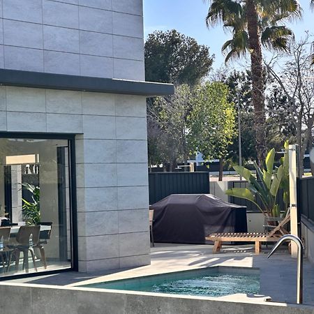 Shome Vilanova i la Geltrú Exteriör bild