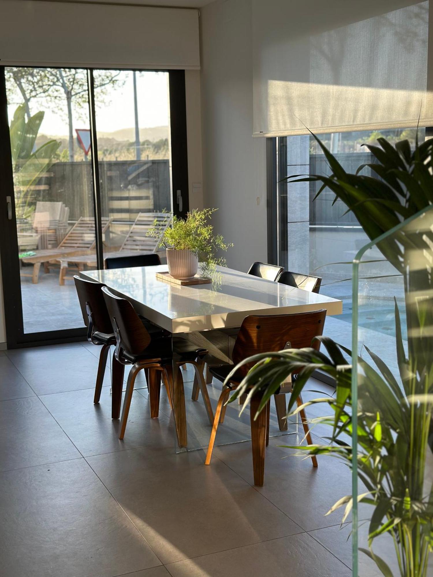 Shome Vilanova i la Geltrú Exteriör bild