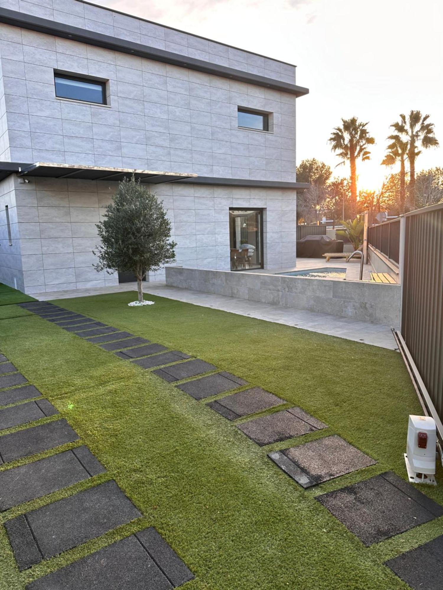 Shome Vilanova i la Geltrú Exteriör bild